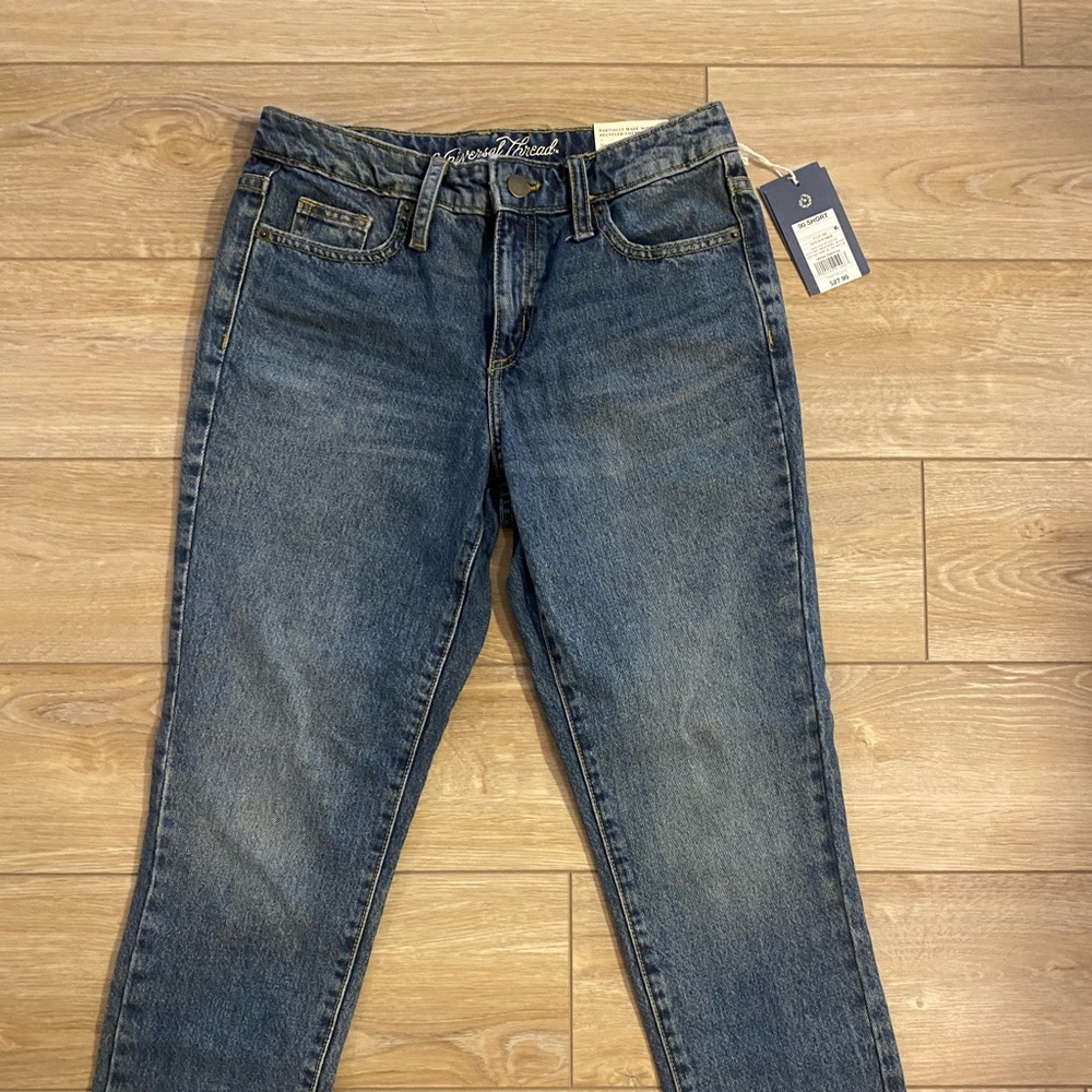 NWT Universal Thread High Rise Crop Jean